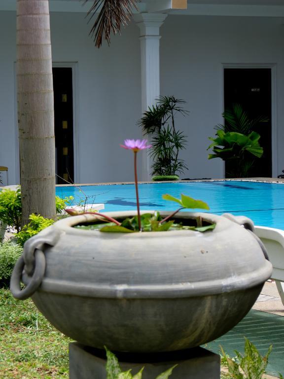 Scandinavia Hotel Hikkaduwa Exterior foto